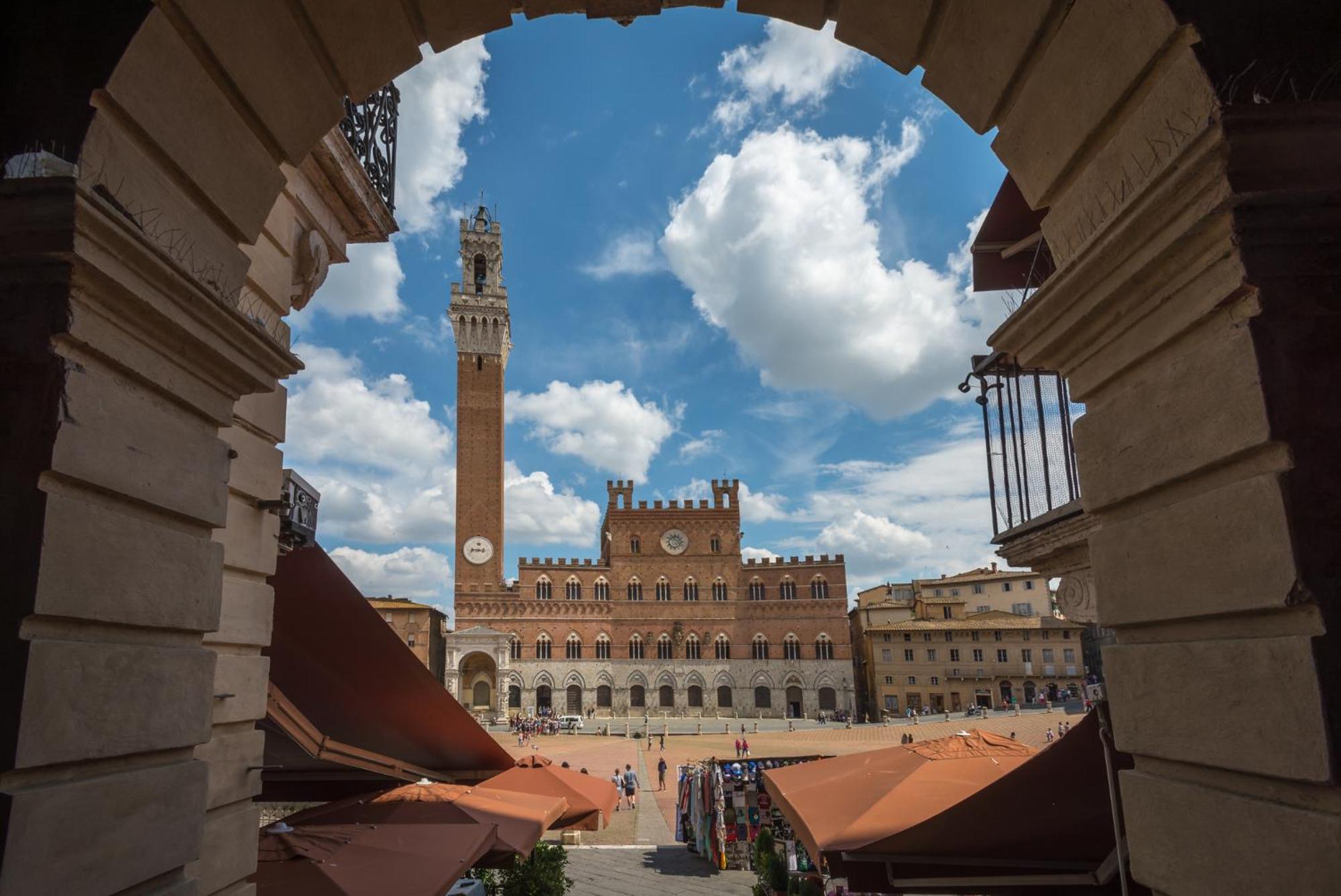 La Campanina-Nel Cuore Di Siena E Della Contrada Kültér fotó