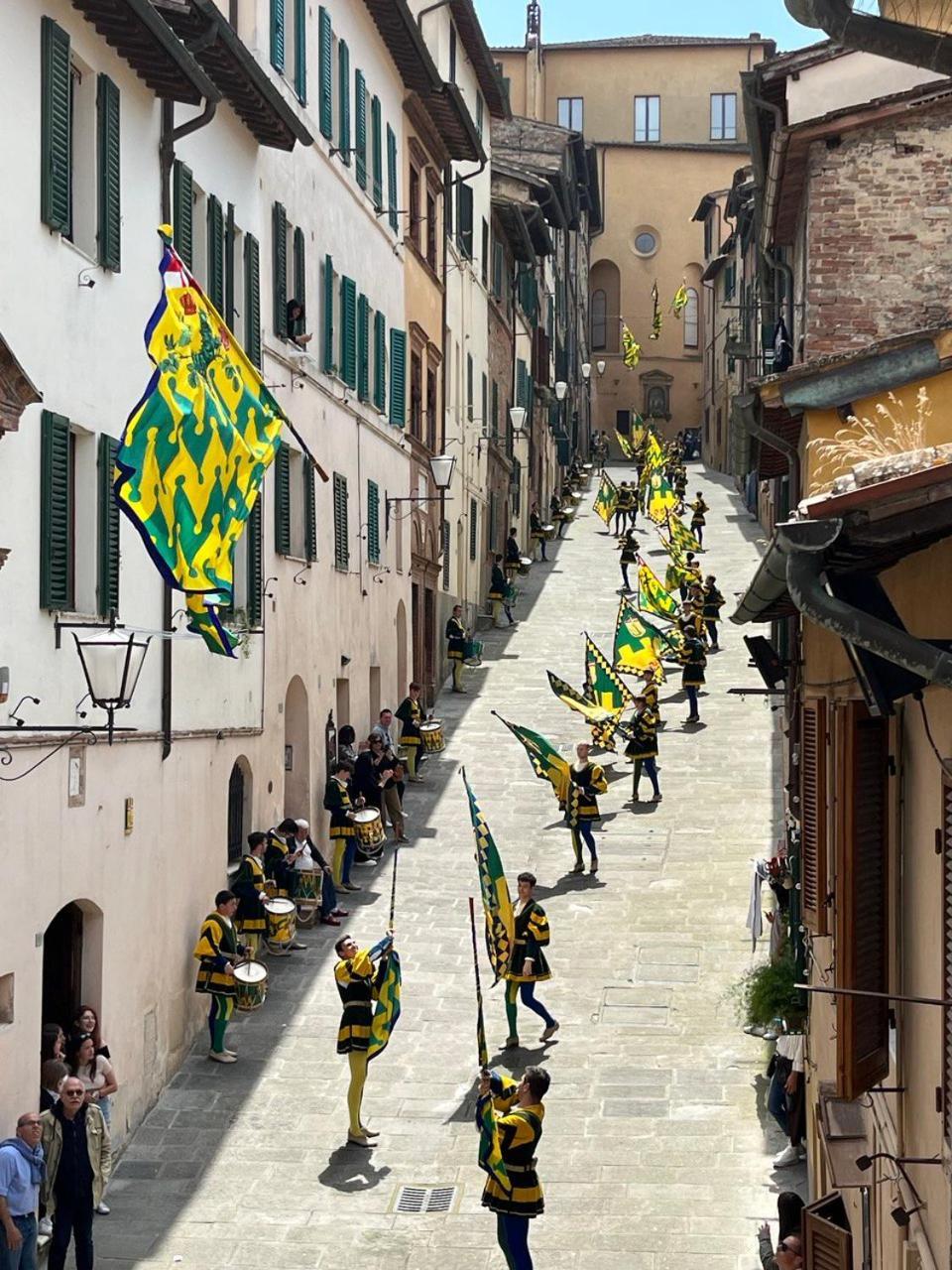 La Campanina-Nel Cuore Di Siena E Della Contrada Kültér fotó