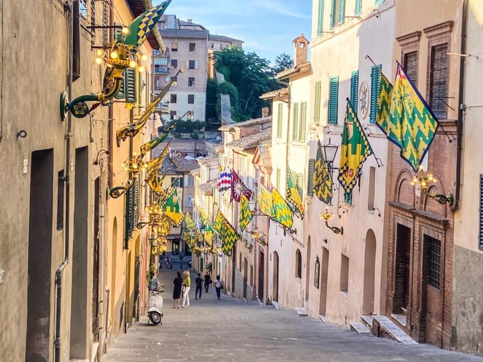 La Campanina-Nel Cuore Di Siena E Della Contrada Kültér fotó